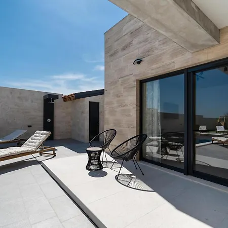 Gorgeous In Miranje Donje