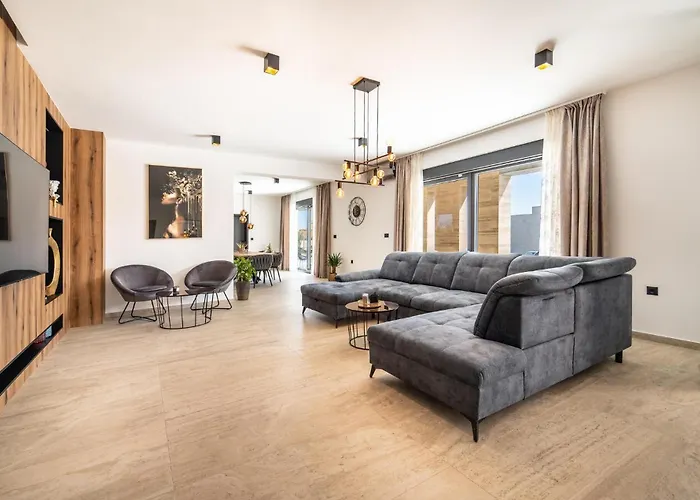 Semesterbostad Gorgeous In Miranje Donje