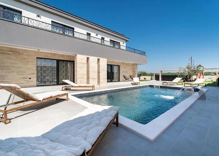 Semesterbostad Gorgeous In Miranje Donje Vrana (Zadar)